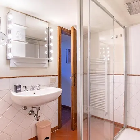 Rinascimento, In The Center Of Apartment