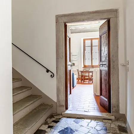 Rinascimento, In The Center Of Appartement Pietrasanta